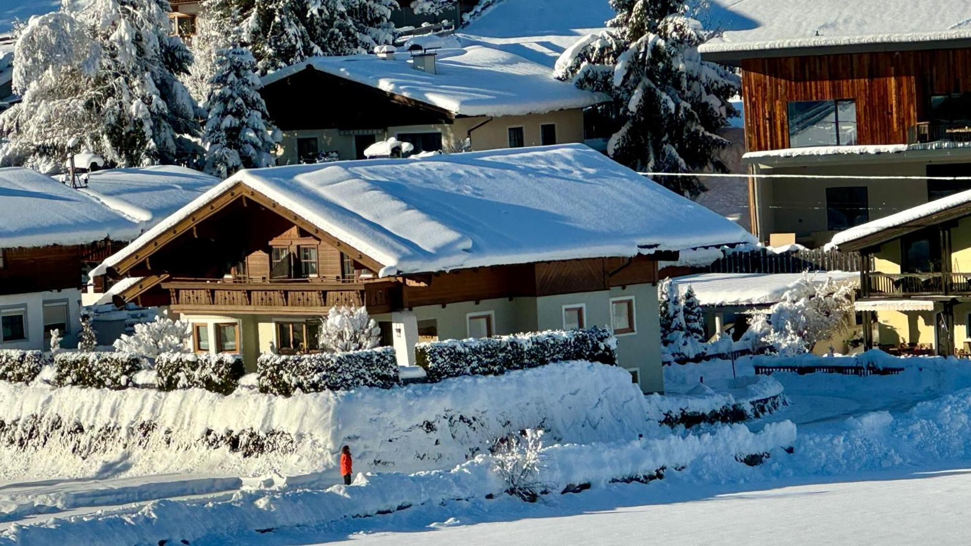 Appartements Living Saalbach Bagian luar foto